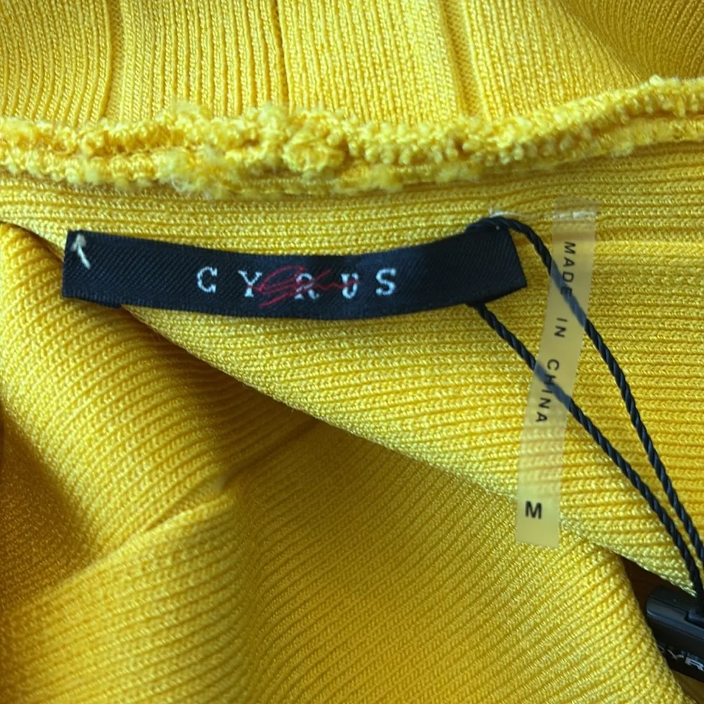 NEW Cyrus Knits Lemon Yellow Bolero Crop Sweater Md Stretch Silver Rhinestones - Picture 7 of 7